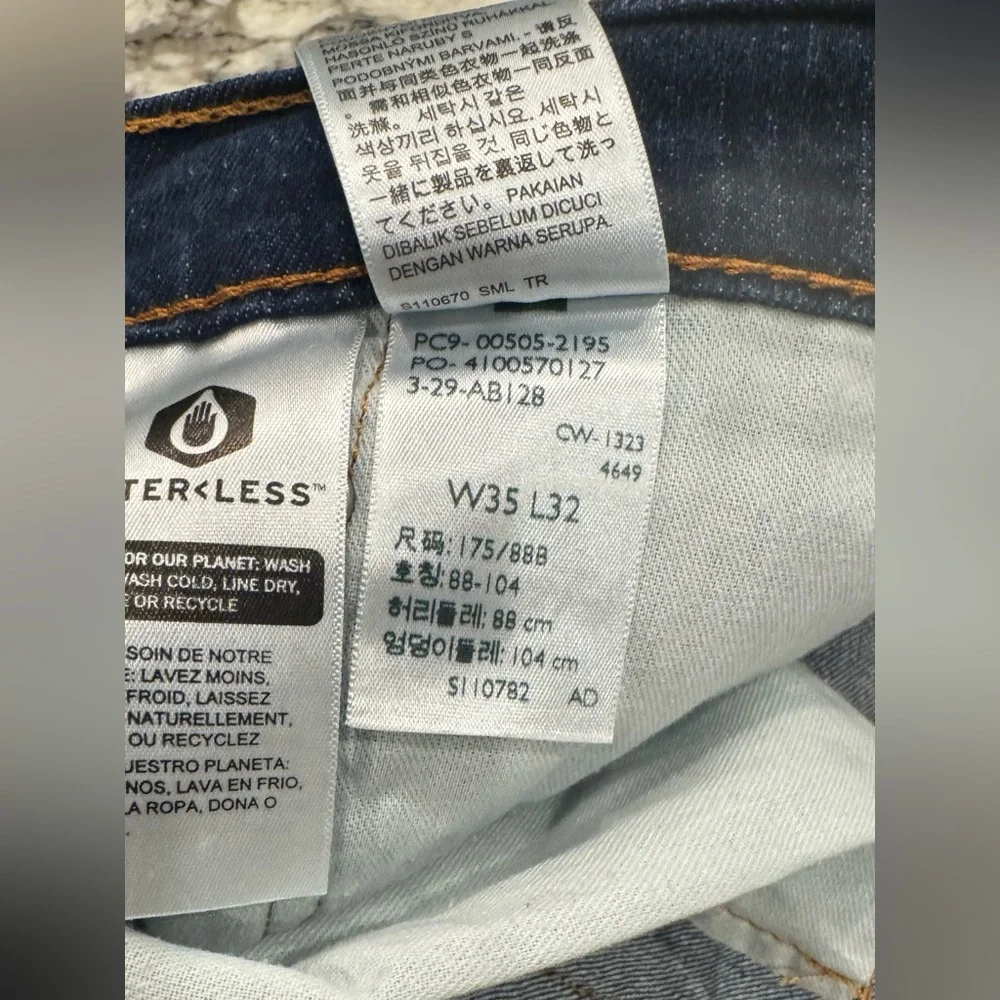 Men's Levi's 505 Regular Fit Jeans Dark Wash Size 35/32 Excellent Condition - Picture 3 of 5